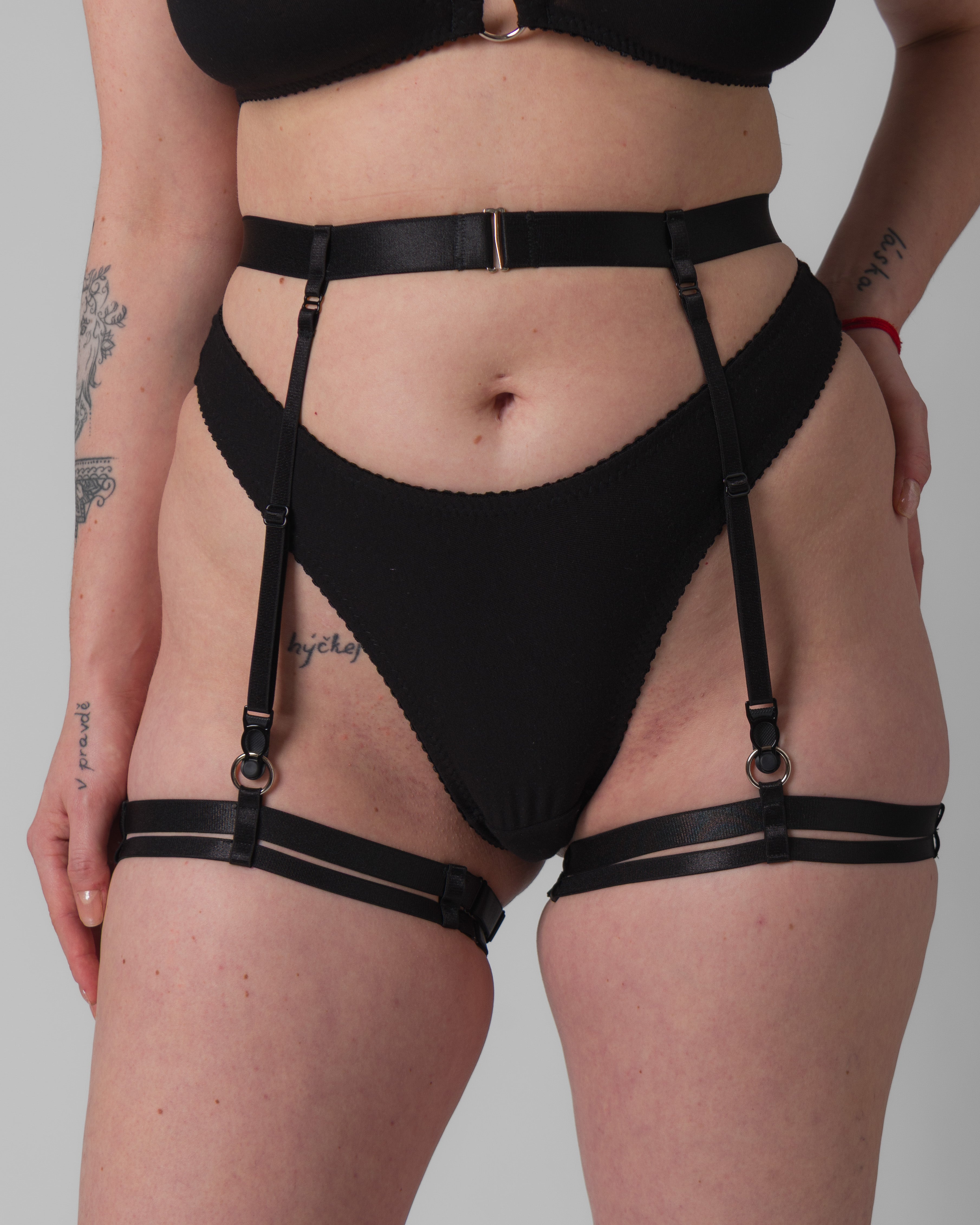 Harness belt